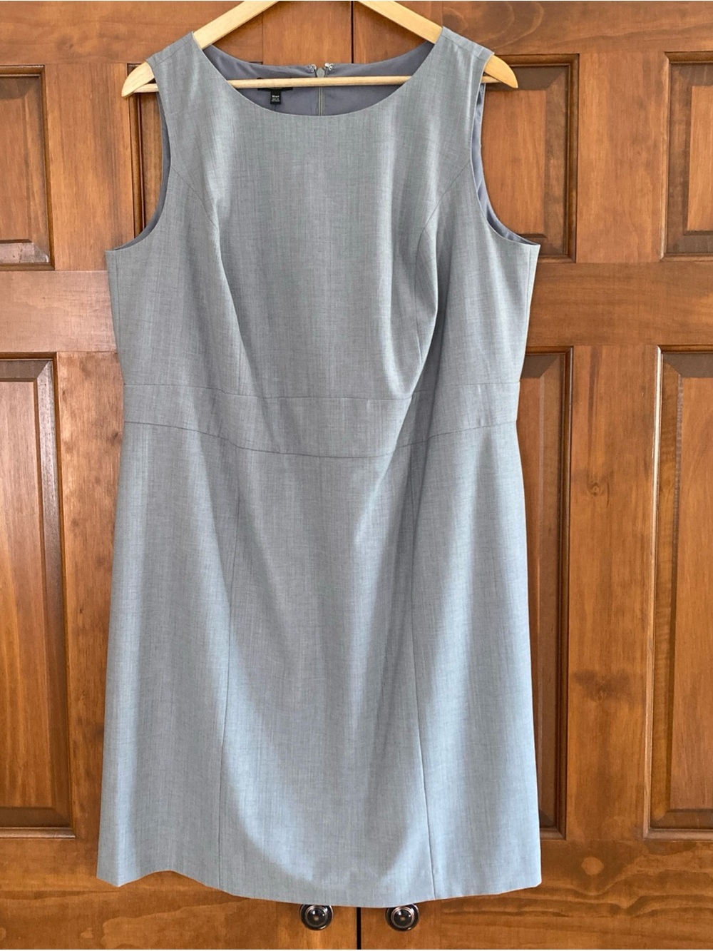 NWT Talbots Sleeveless Light Gray Midi Sheath Dress Women’s size 16 Petite